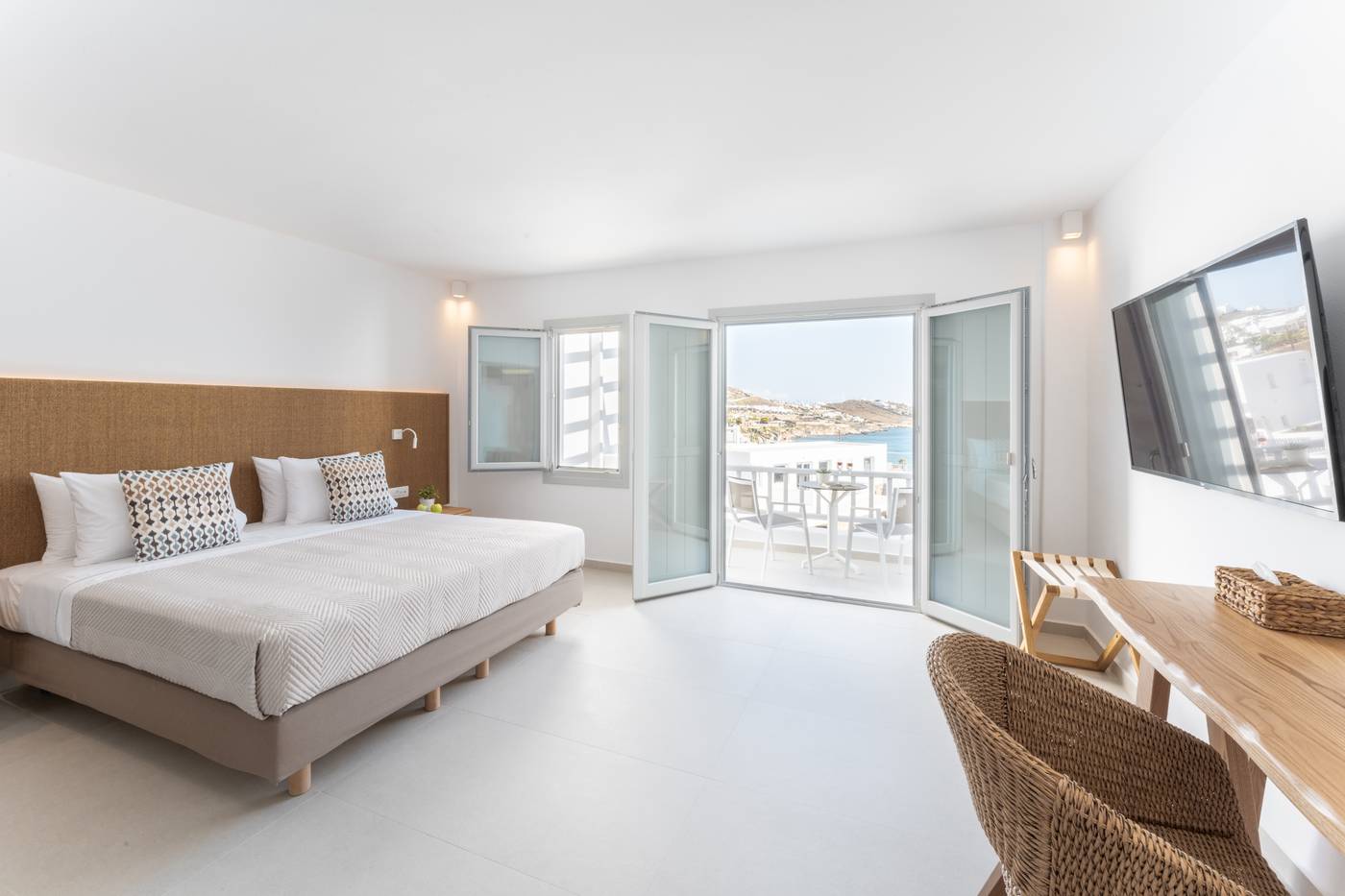 Manoulas-Beach-Room-20
