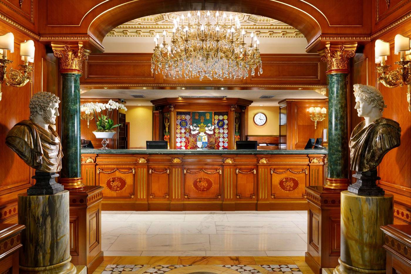 Parco-dei-Principi-Grand-Hotel---Spa-Lobby-16