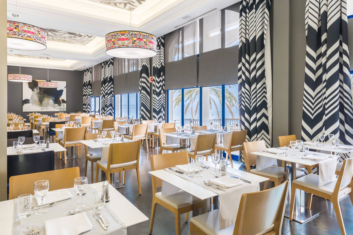 TUI-BLUE-Suite-Princess--Adults-Only--Restaurant-39