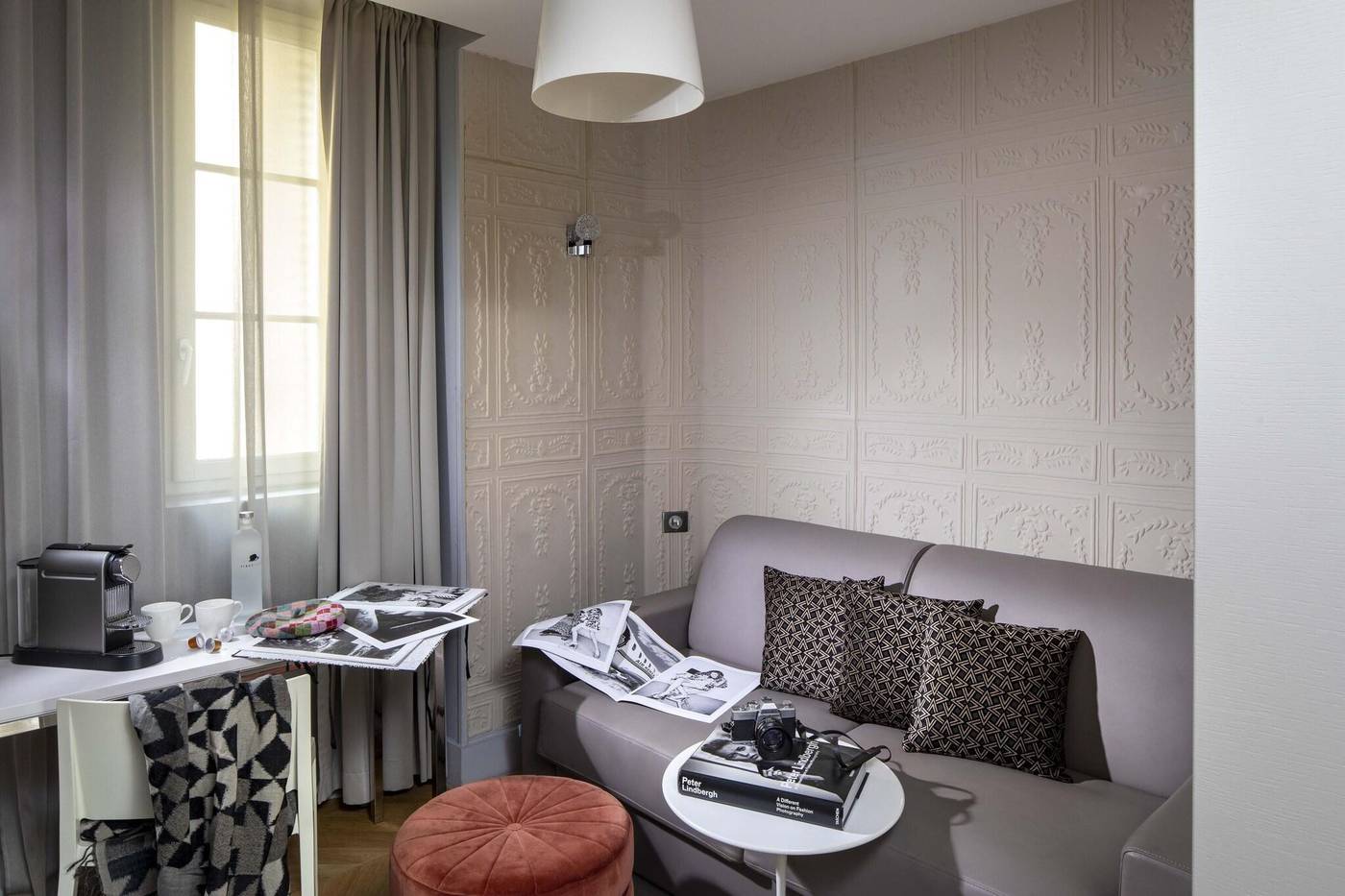 First-Hotel-Paris-Tour-Eiffel-Room-21