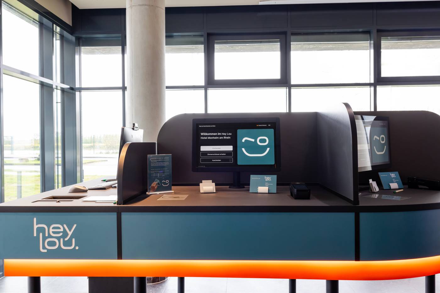 Hey-Lou-Hotel-Monheim-am-Rhein-Lobby-19
