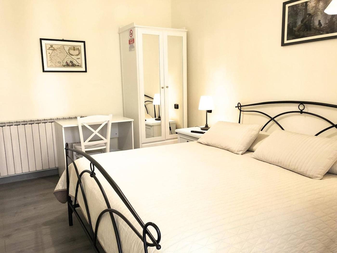 C-era-Un-Lago-Room-10