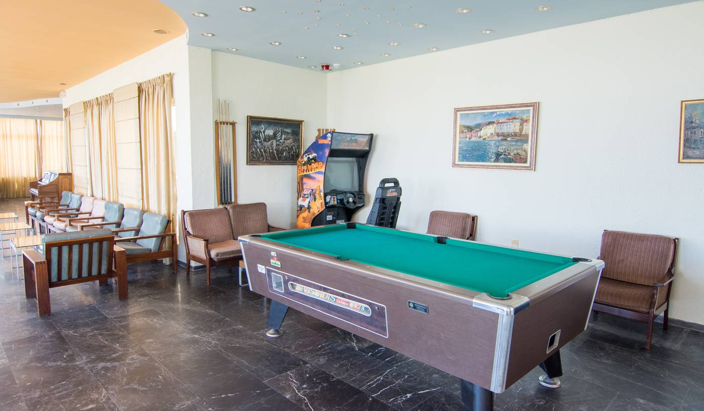 Alexandros-Lobby-26