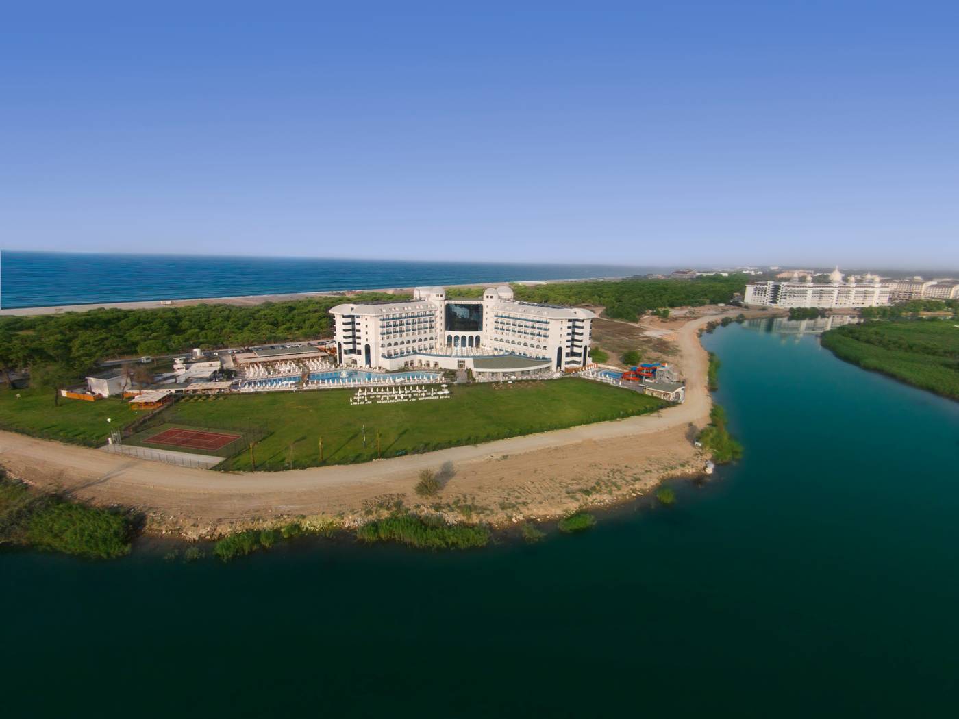 Water-Side-Resort-and-Spa-General-view-18