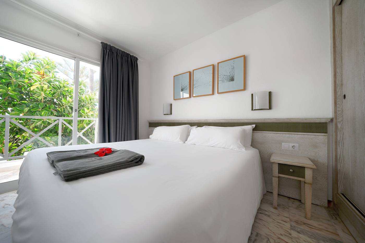 Vista-Bonita-Gay-Resort-Room-38