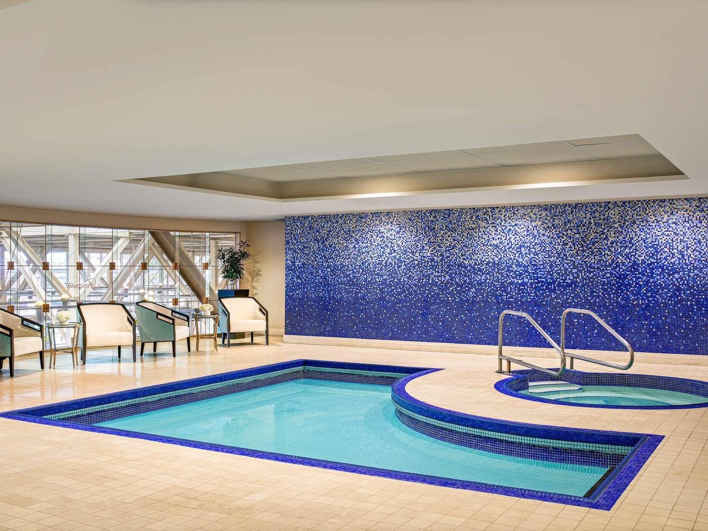 Fairmont-Vancouver-Airport-Pool-59