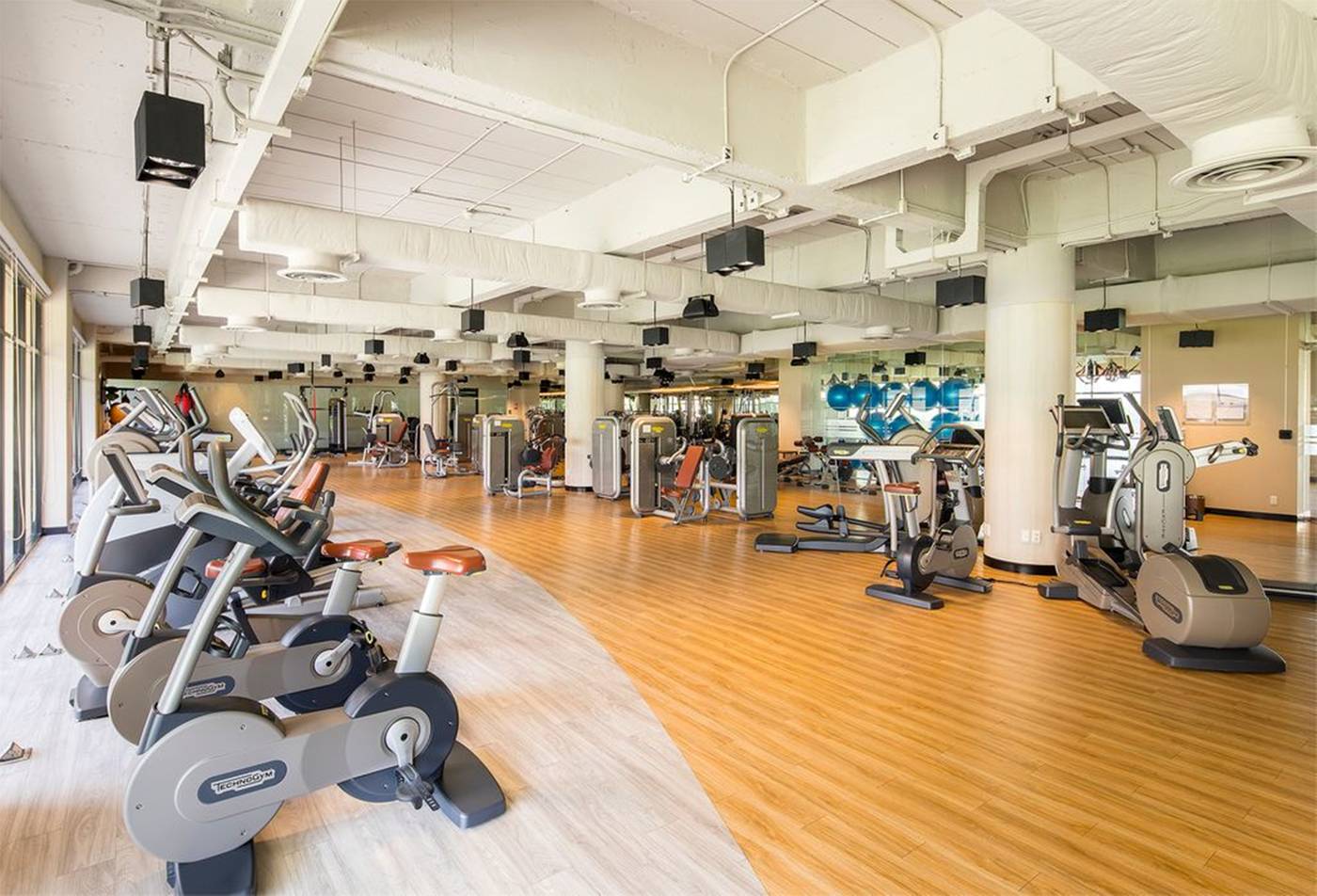 Eastin-Thana-City-Golf-Resort-Bangkok-Sports-and-Entertainment-43