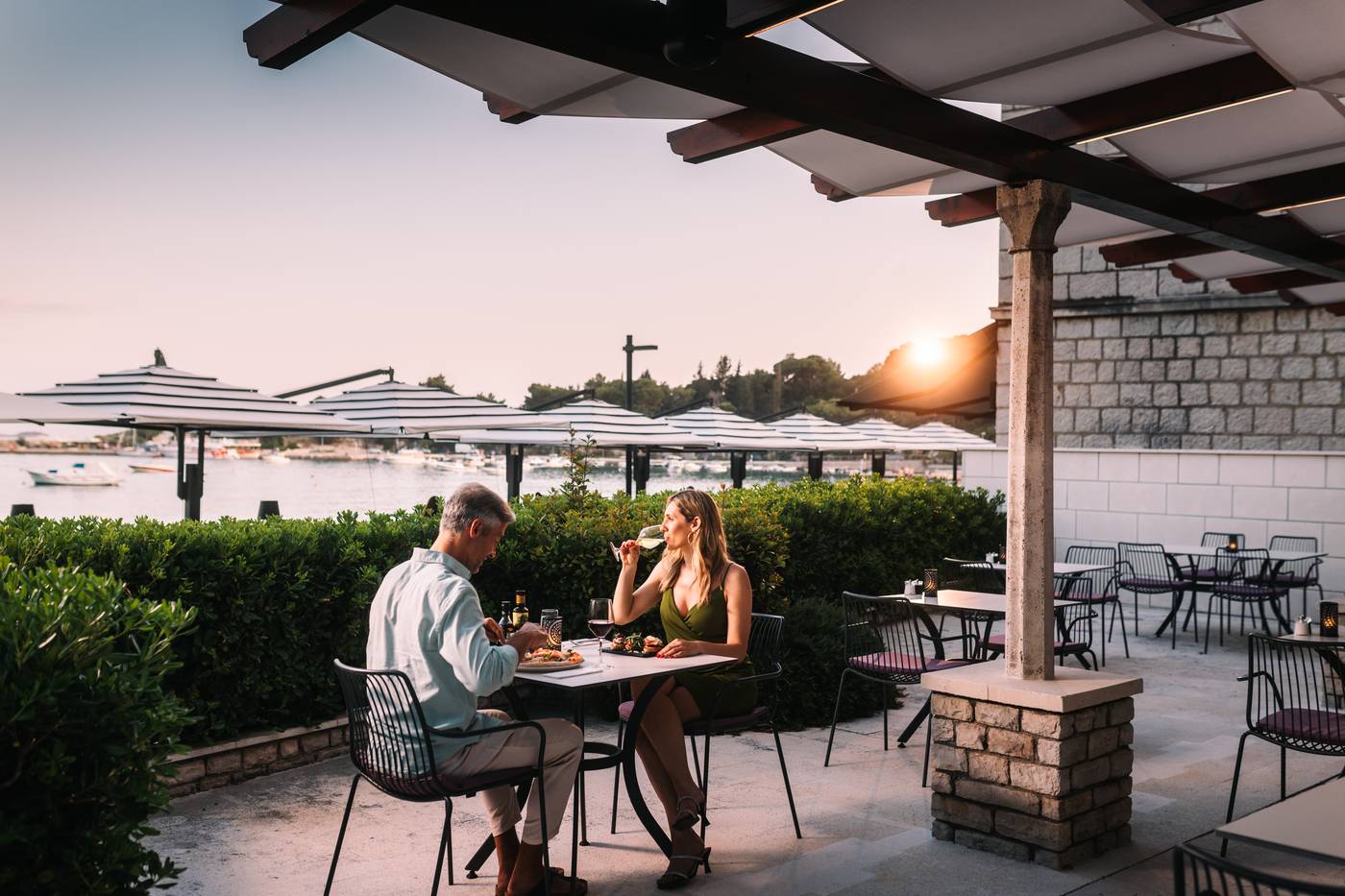 Maistra-Select-Srebreno-Villas-Restaurant-12