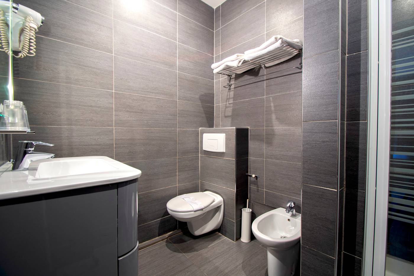 Migny-Opera-Montmartre-Room-35