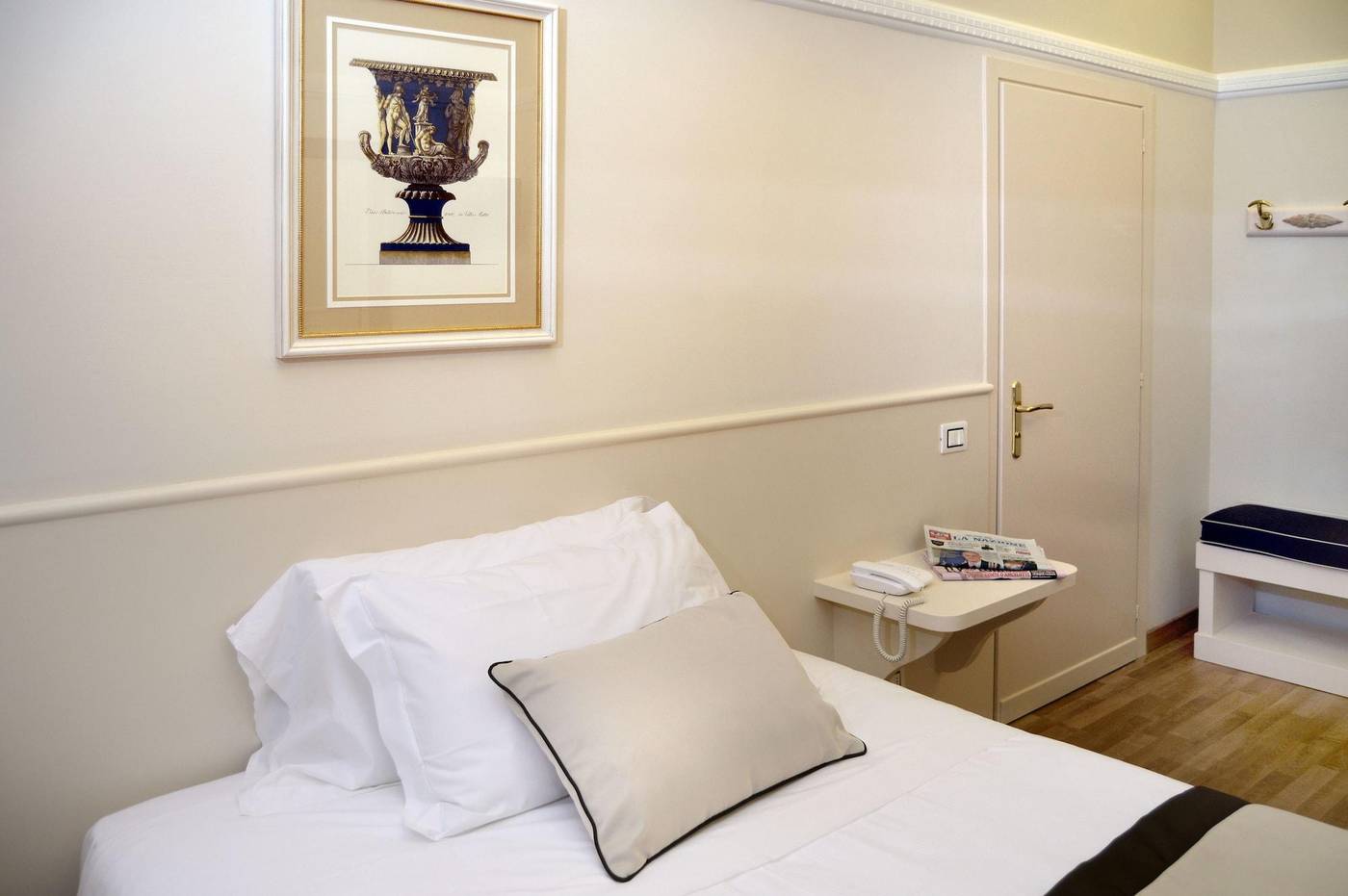 Grand-Hotel-Vittoria-Room-33