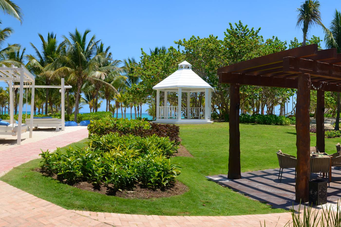 Catalonia-Playa-Maroma-All-Inclusive-Sports-and-Entertainment-11