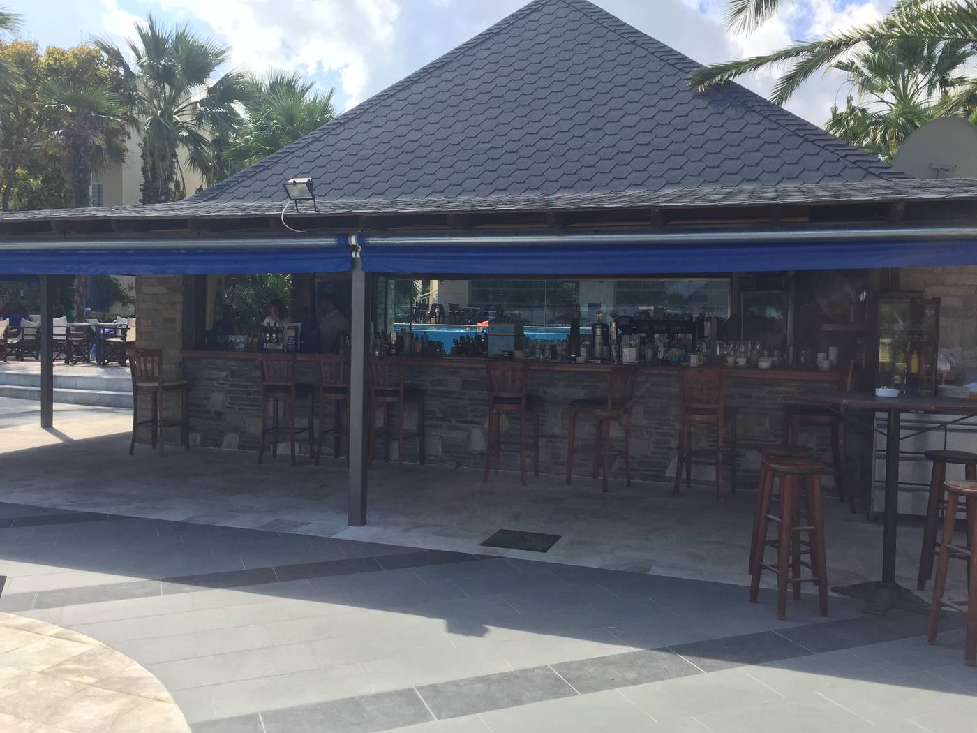 Naias-Beach-Hotel-Bar-26