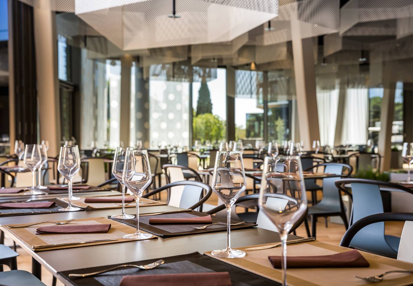 Family-Hotel-Amarin-by-Maistra-Select-Restaurant-42