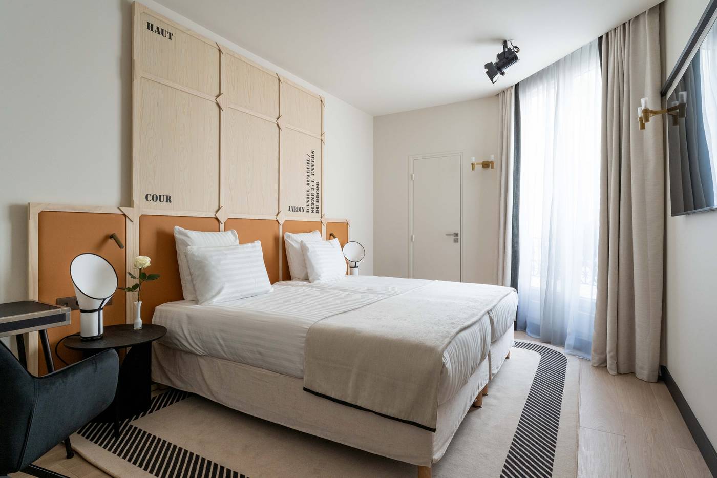 Astra-Opera-Astotel-Room-21