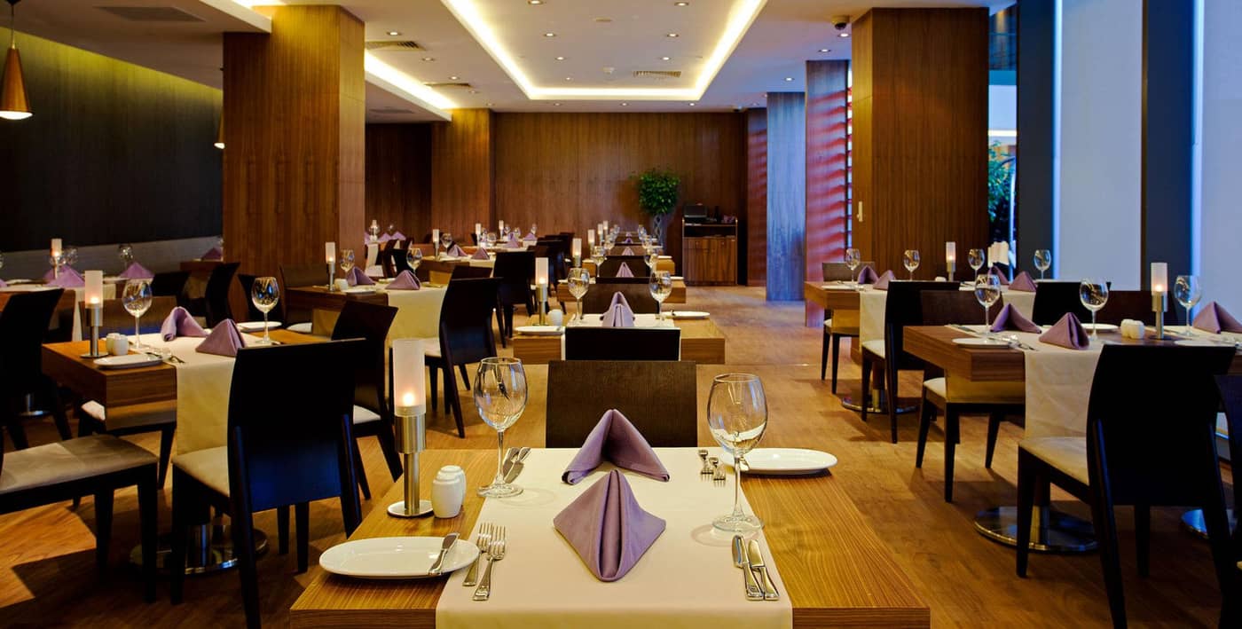 Crowne-Plaza-Harbiye-Restaurant-54