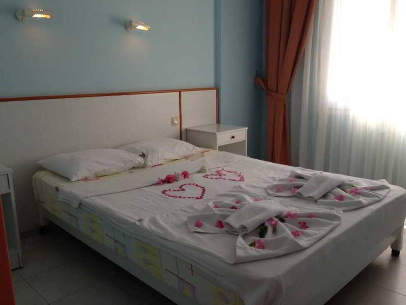 Golden-Moon-Apart-Hotel-Room-15