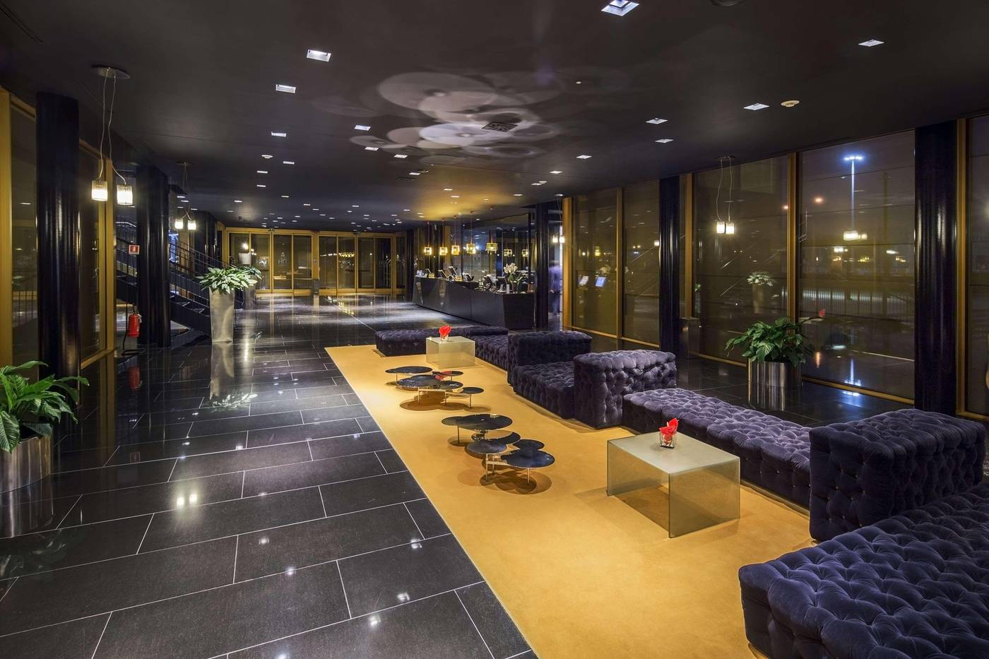 NH-Milano-Fiera-Lobby-16