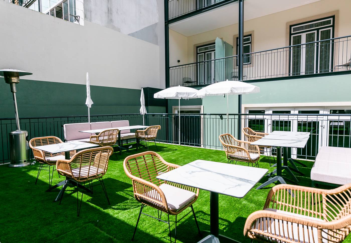 Lx-SoHo-Boutique-Hotel-by-RIDAN-Hotels-Terrace-25