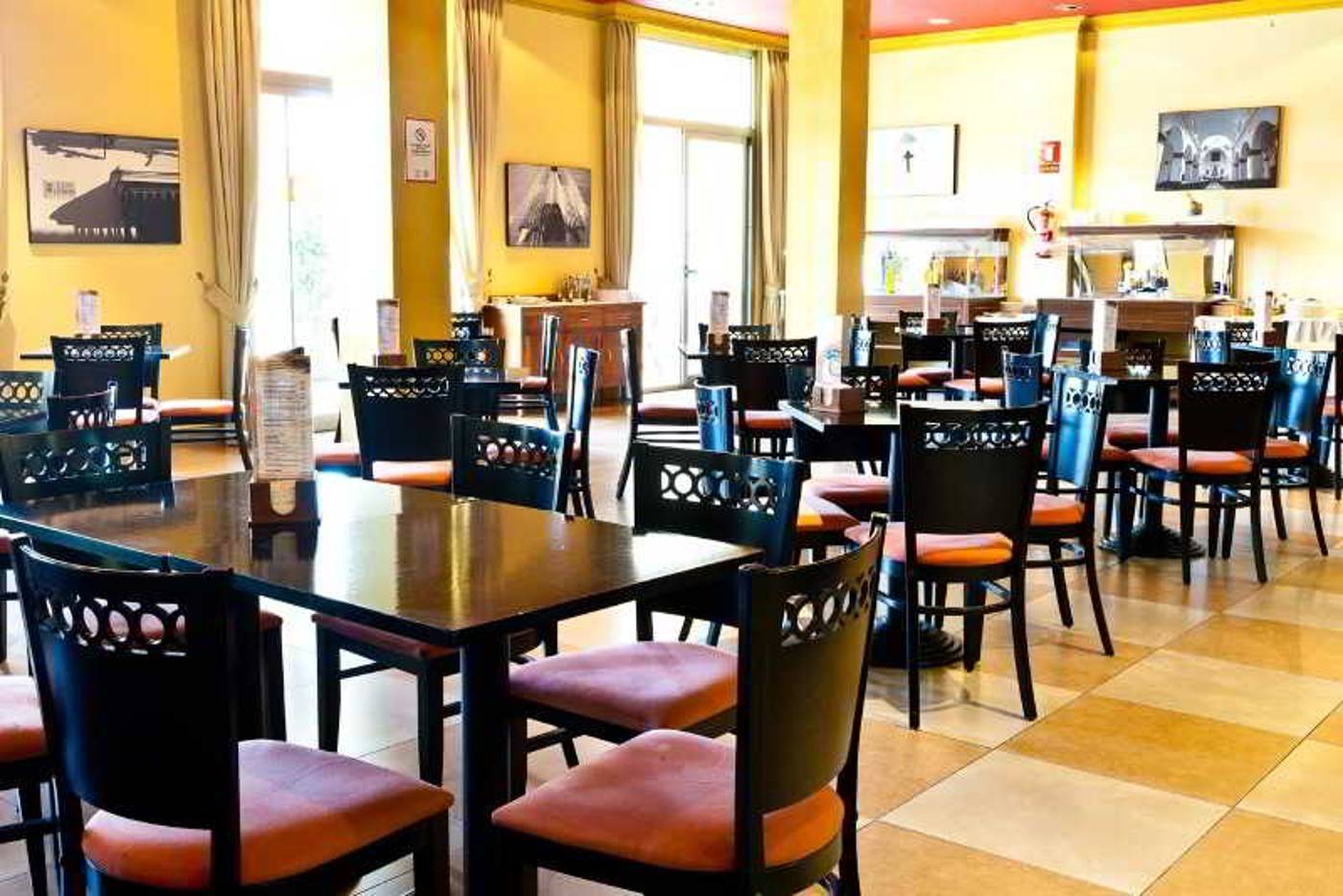 Montera-Plaza-Restaurant-11