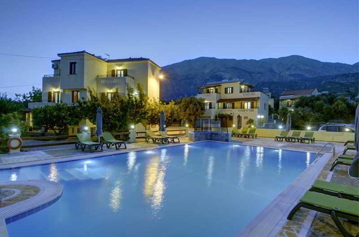 Agrilionas-Beach-Pool-2