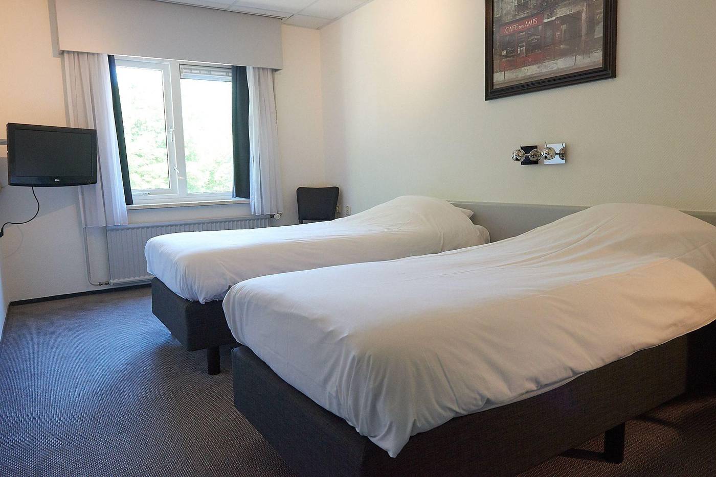 Hotel-De-Jonge-Heertjes-Room-13