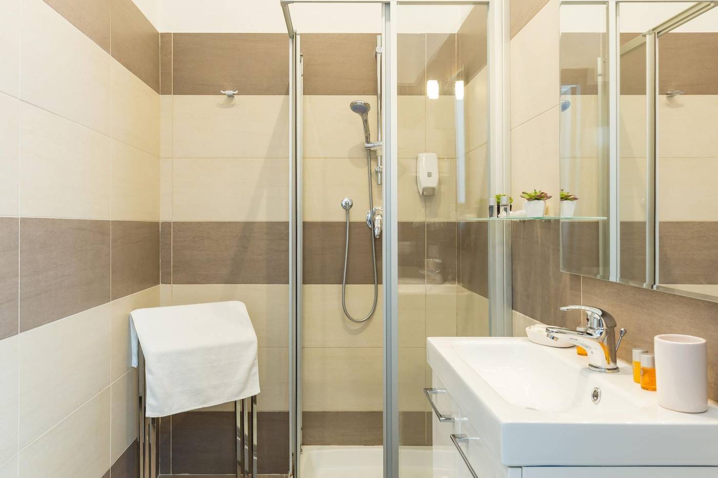 Rione-Monti-Suites-Room-49