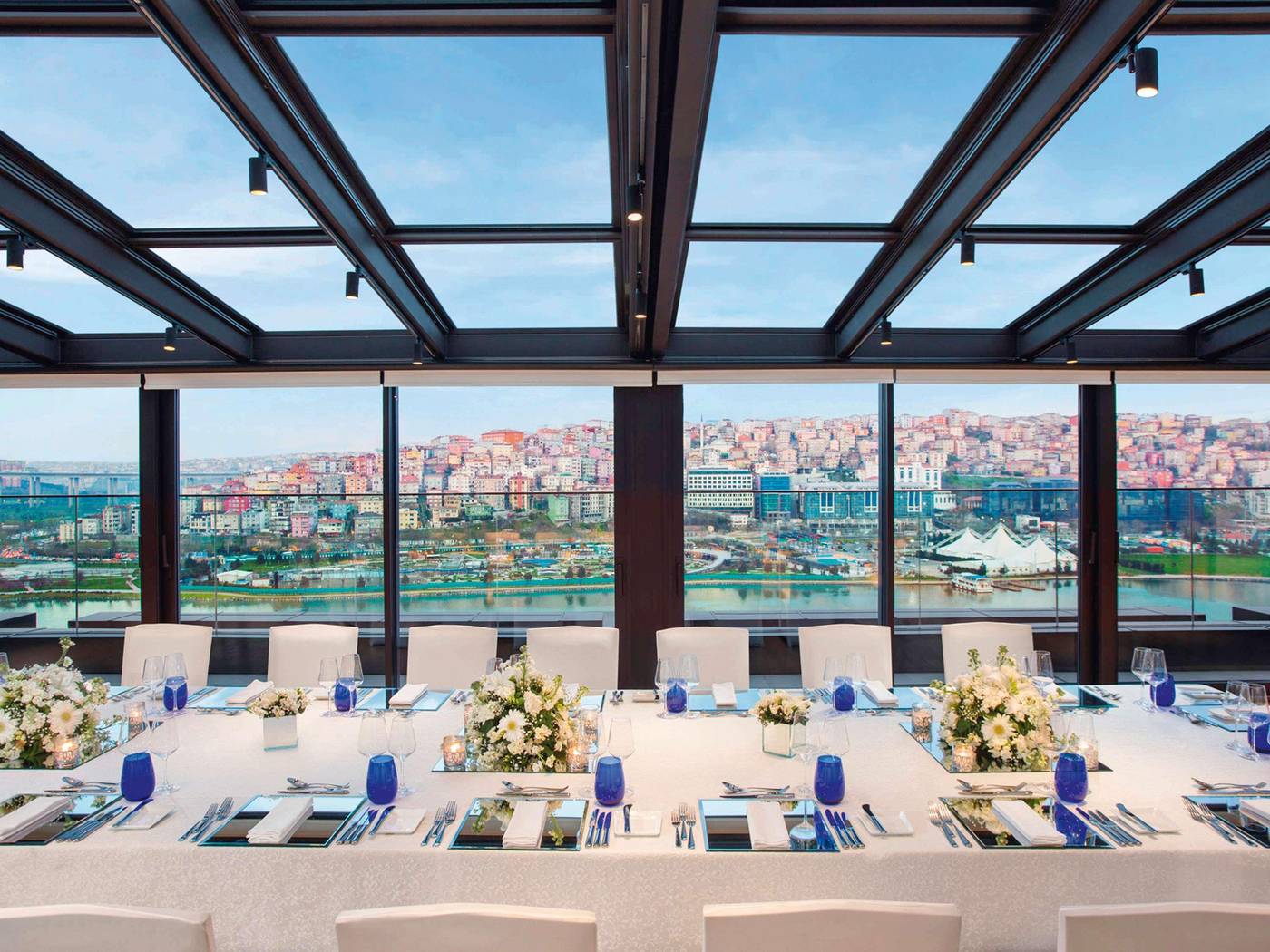 Movenpick-Hotel-Istanbul-Golden-Horn-Restaurant-54