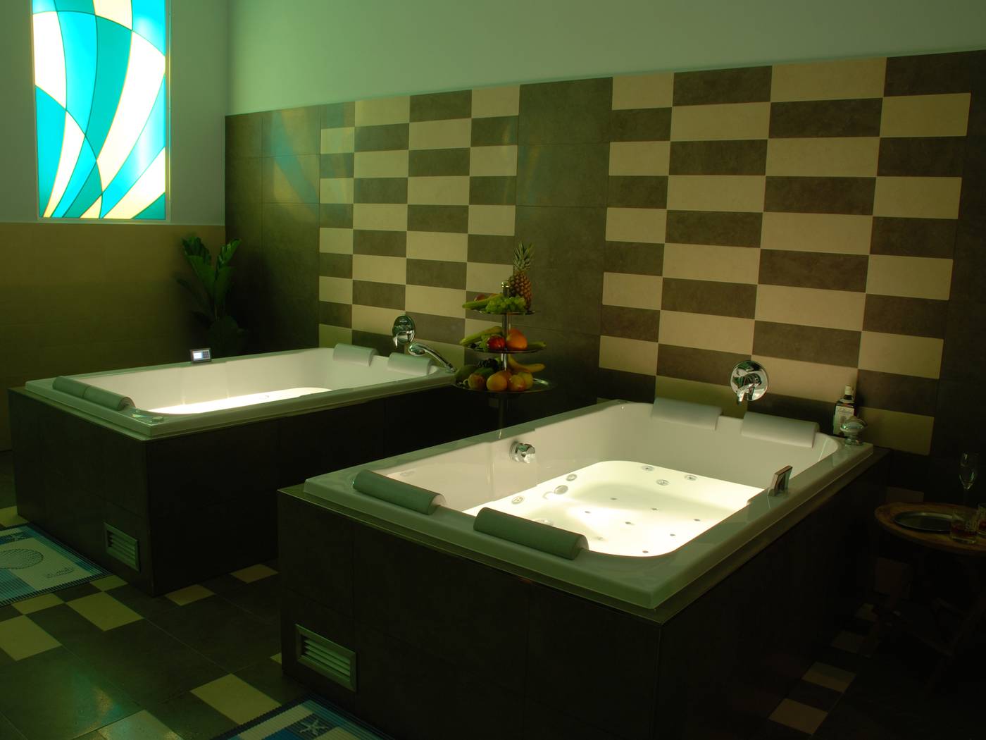 EA-Hotel-DownTown-Sports-and-Entertainment-40