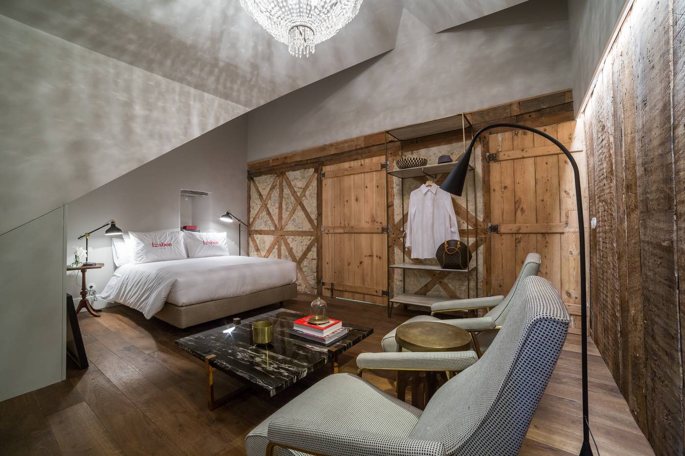 Dare-Lisbon-House-Room-18