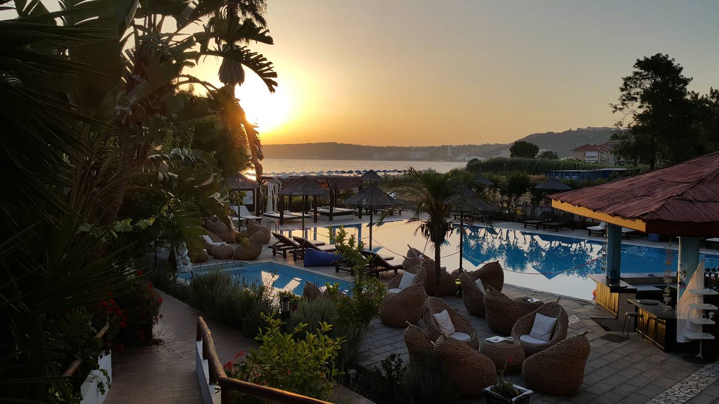 Area-Blue-Beach-Apartment-Room-8