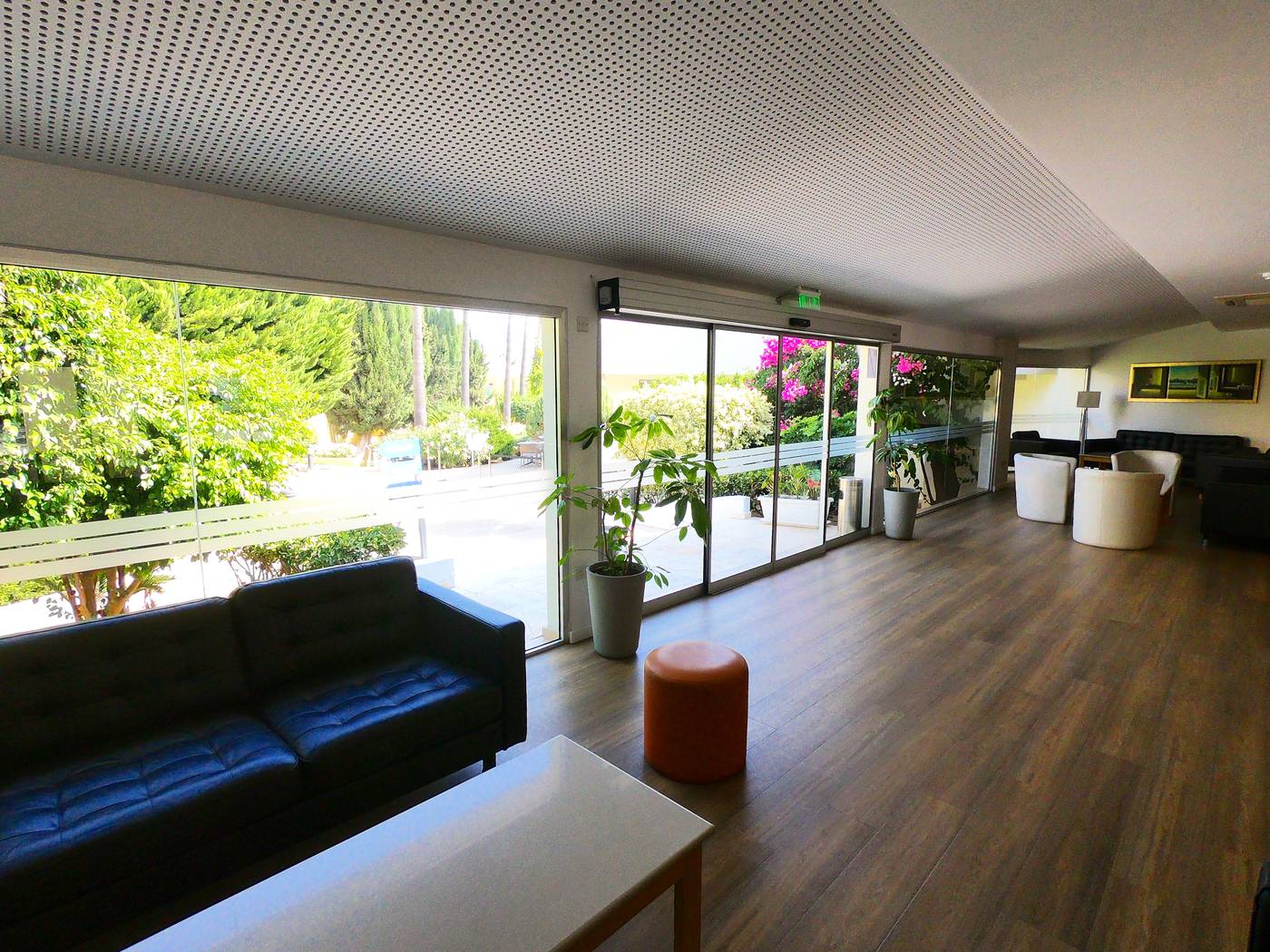 Malama-Beach-Holiday-Village-Lobby-32