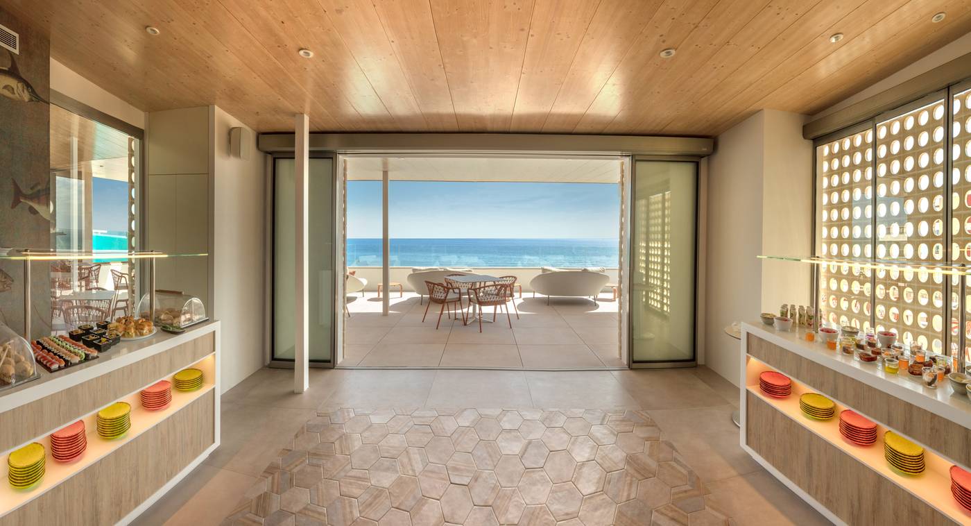 RH-Bayren---Spa-Terrace-24