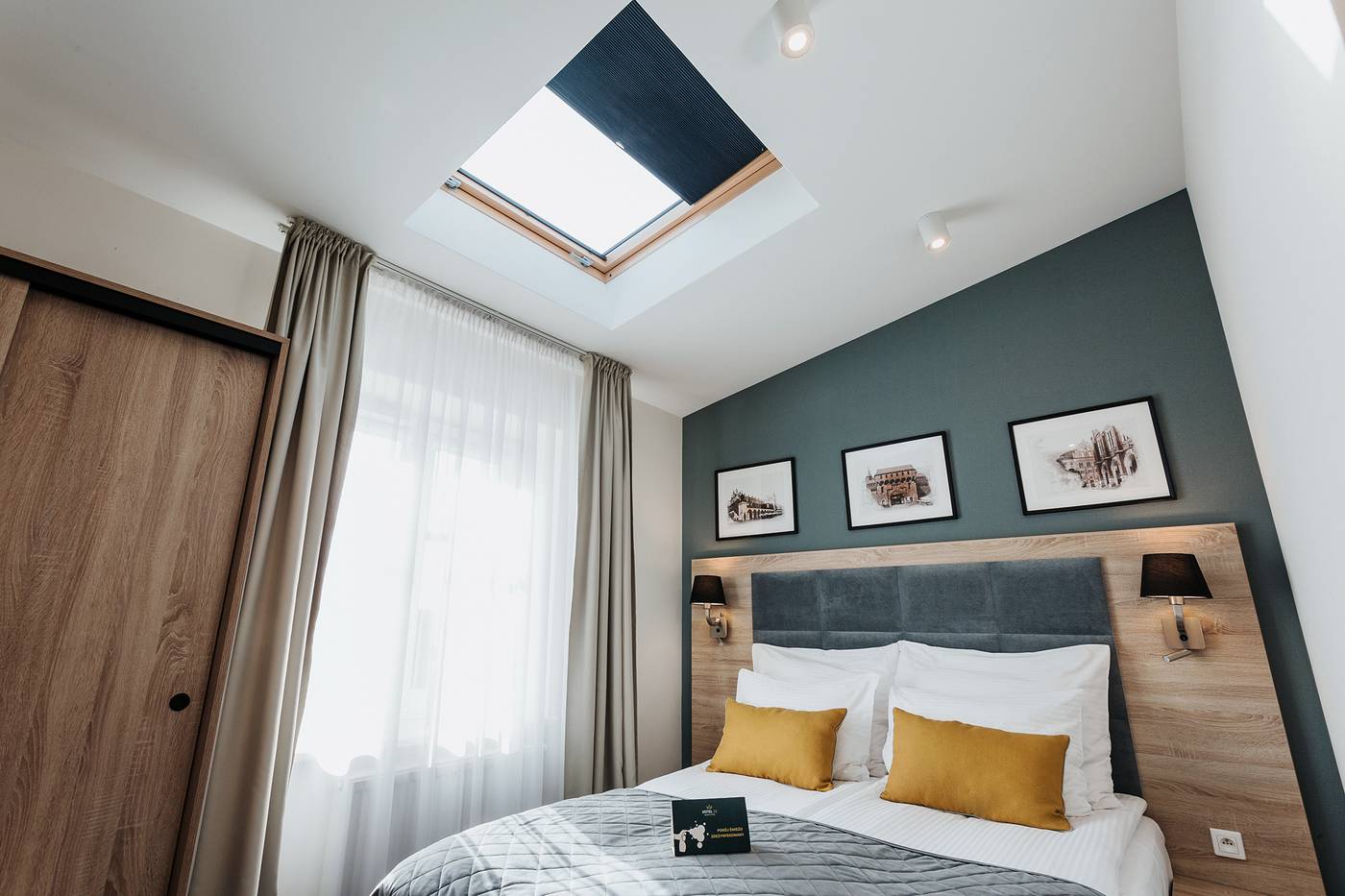 Hotel-32-Krakow-Old-Town-Room-16