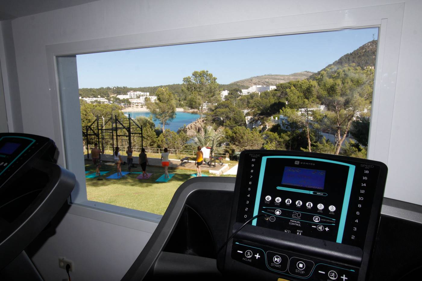 Portinatx-Beach-Club-Hotel-Sports-and-Entertainment-69