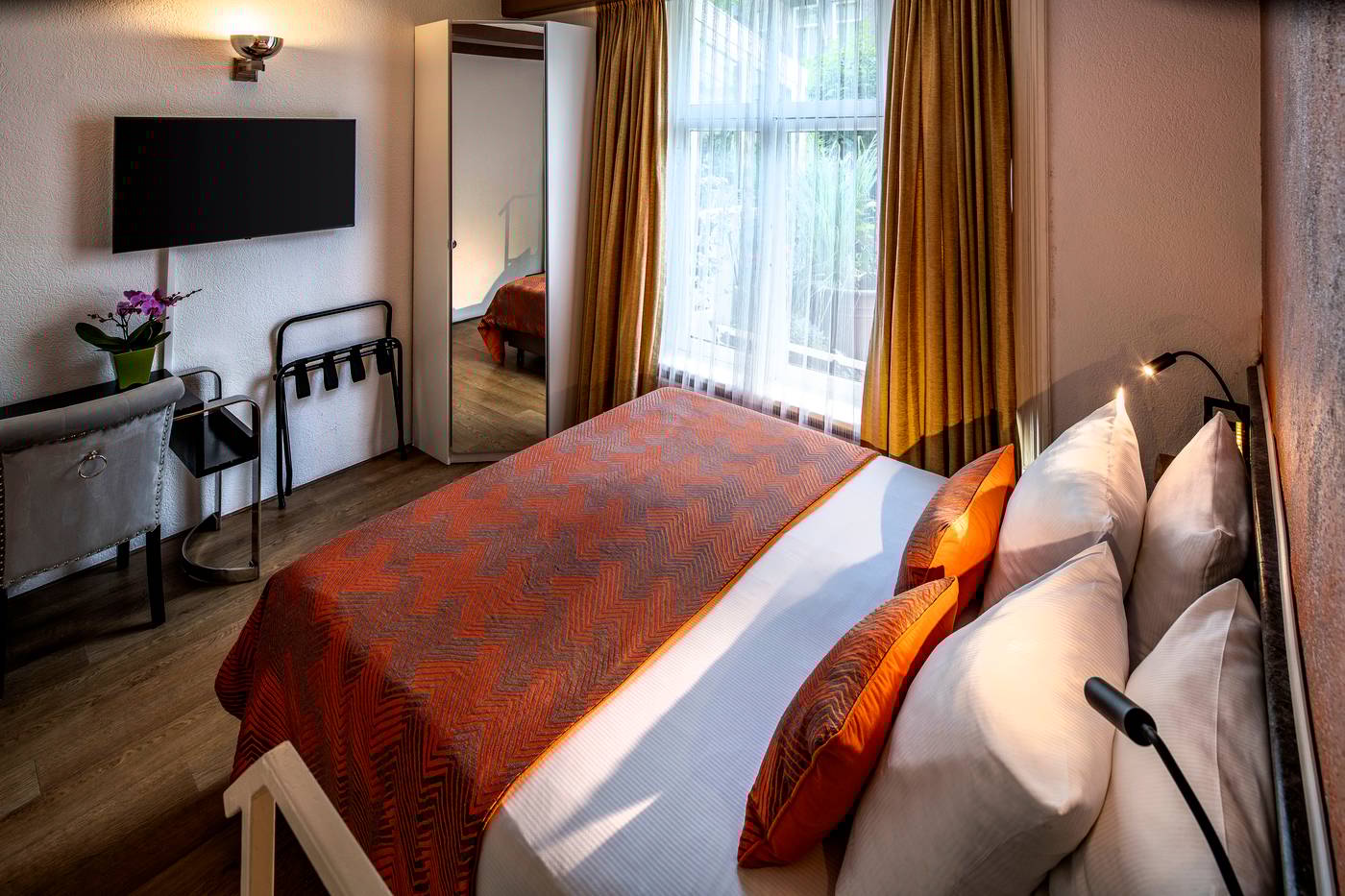 Hotel-Jupiter-Room-30