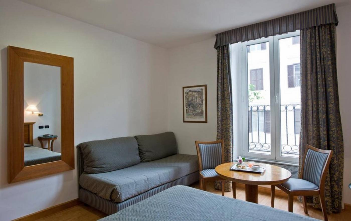 Diplomatic-Rome-Room-24