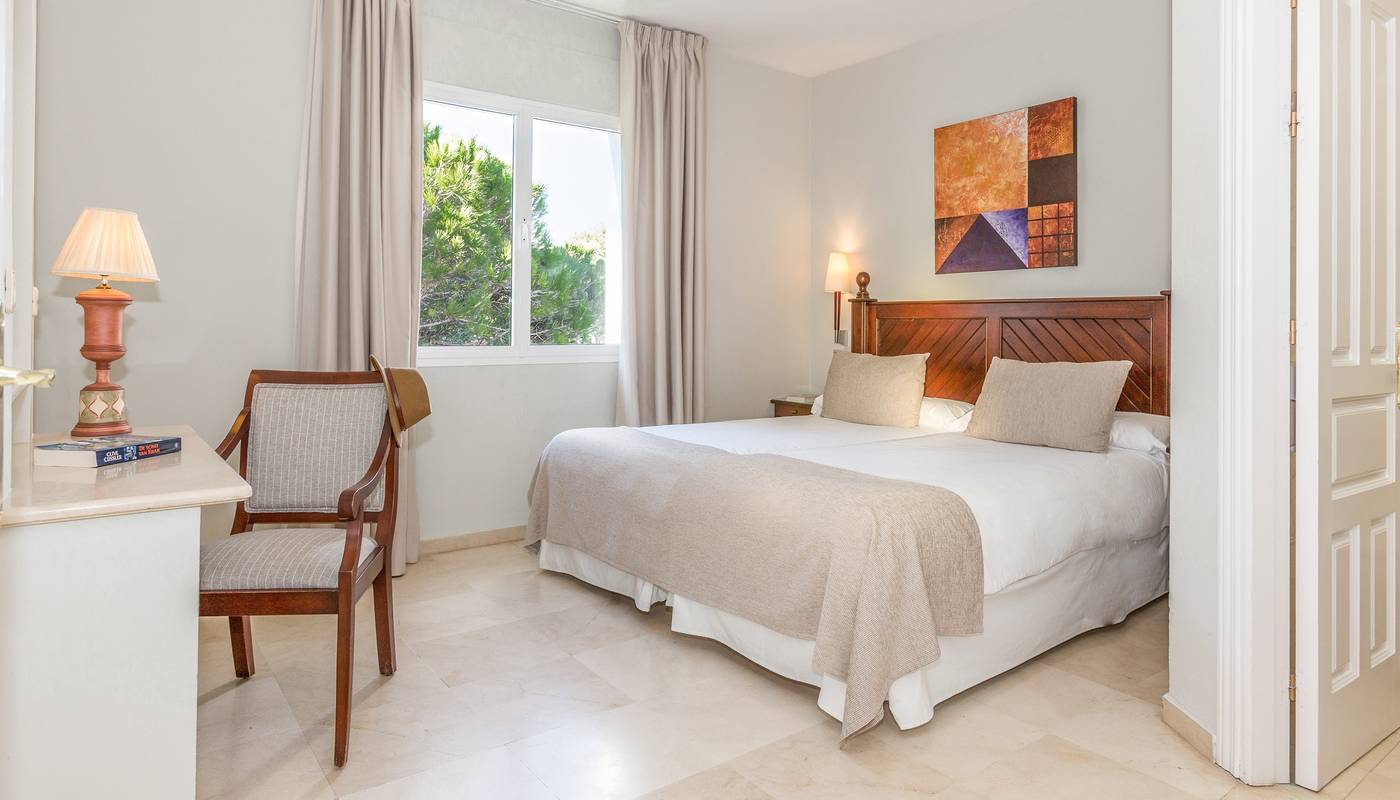 Ona-Alanda-Club-Marbella-Room-22