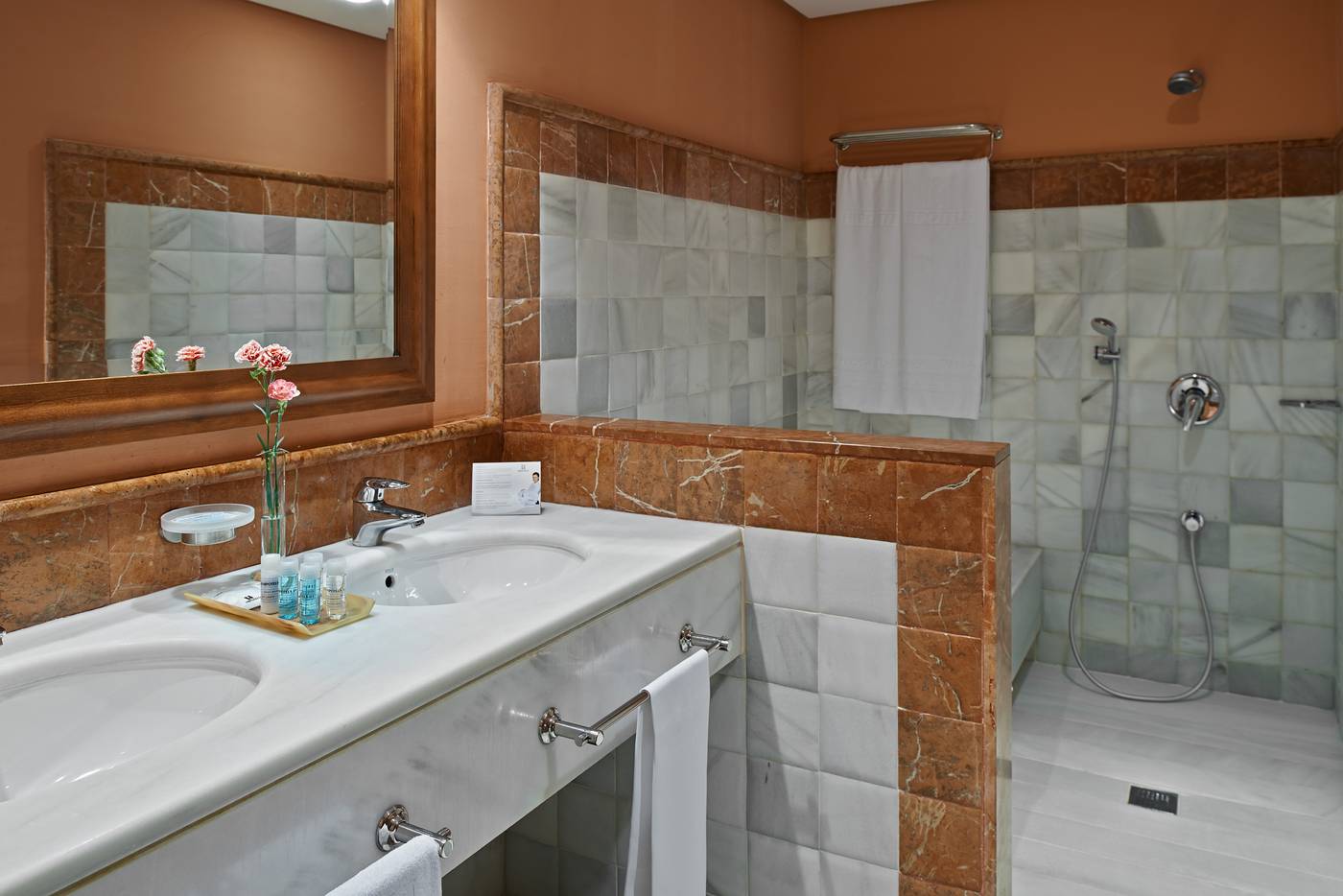 Hipotels-Barrosa-Palace-Room-41