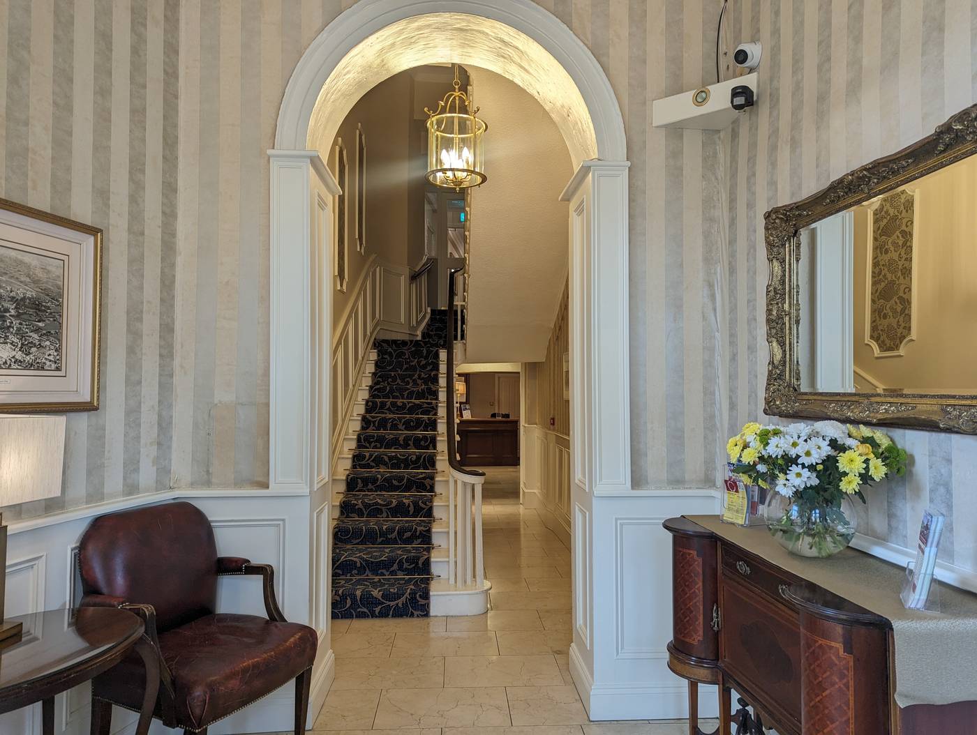 The Western Hotel-Ireland-GALWAY-Lobby-3