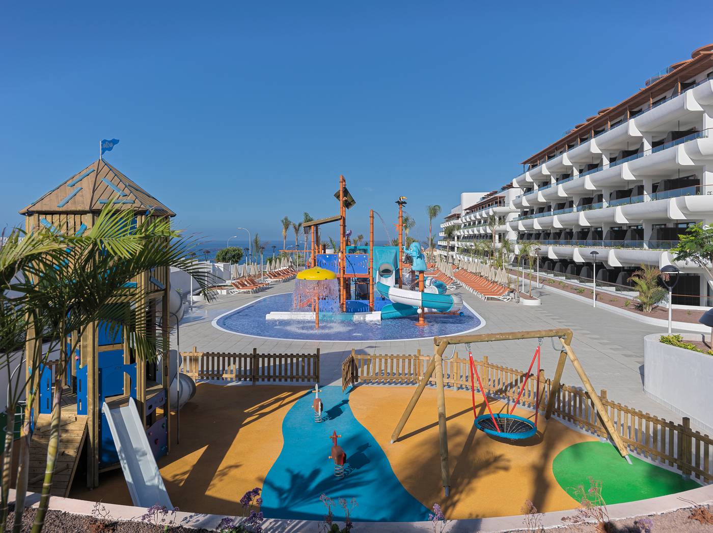 H10-Atlantic-Sunset-Horizons-Collection-Room-71