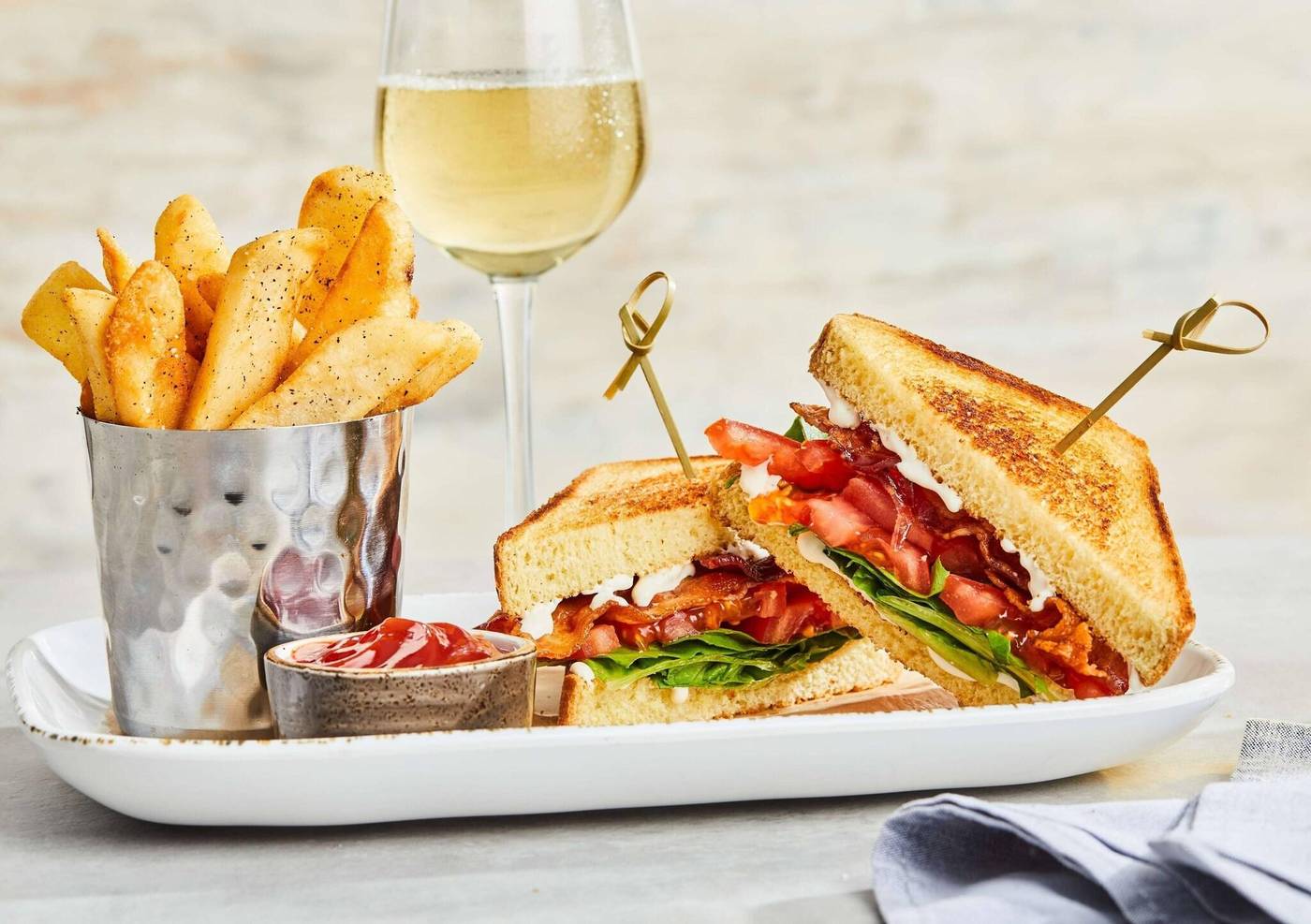 Courtyard-Boston-Brookline-Restaurant-23