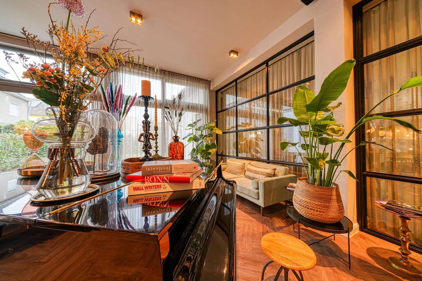 NYCE-Hotel-Bonn-Trademark-Collection-by-Wyndham-Lobby-16