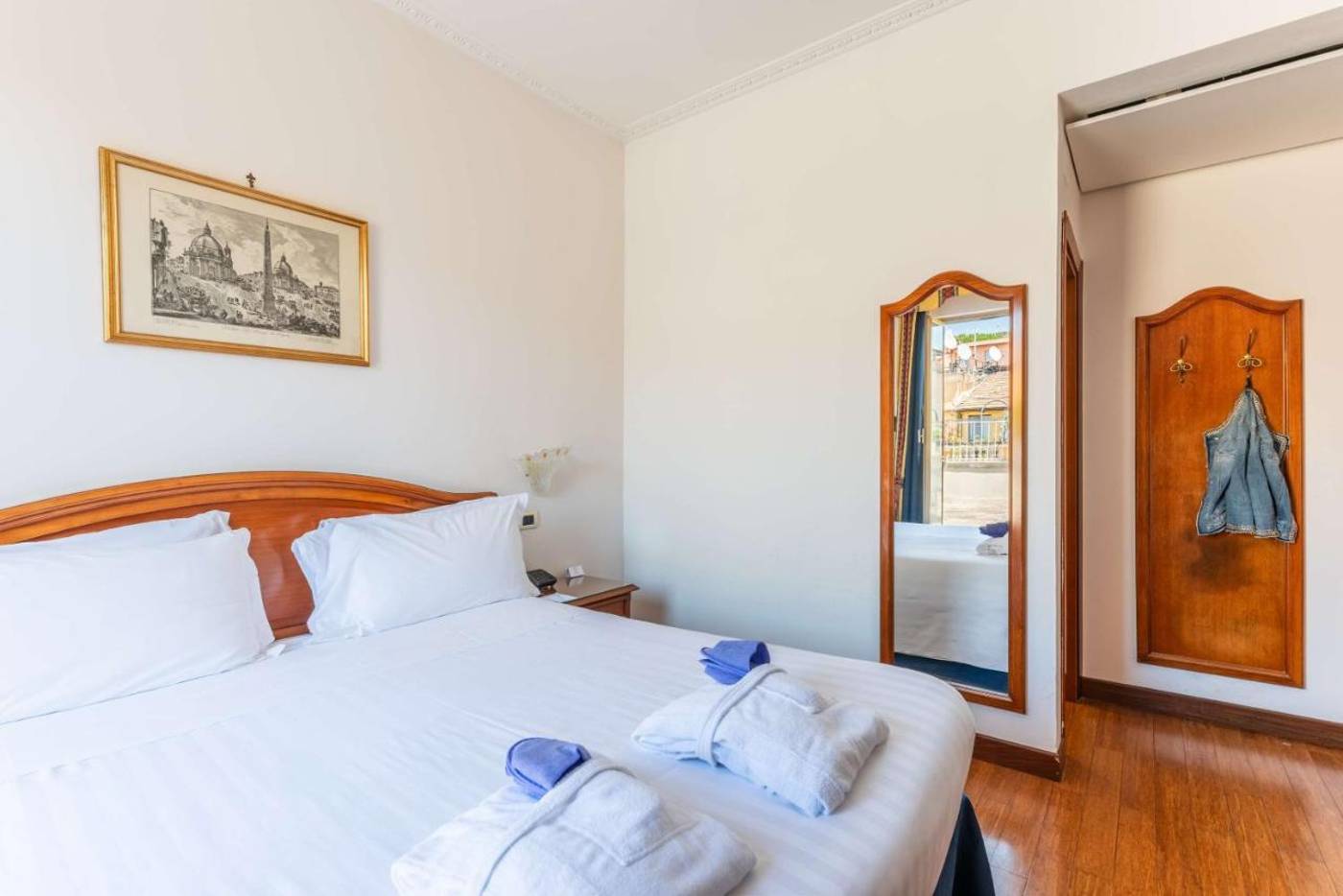 Hotel-Raffaello--Sure-Hotel-Collection-by-Best-Western-Room-23