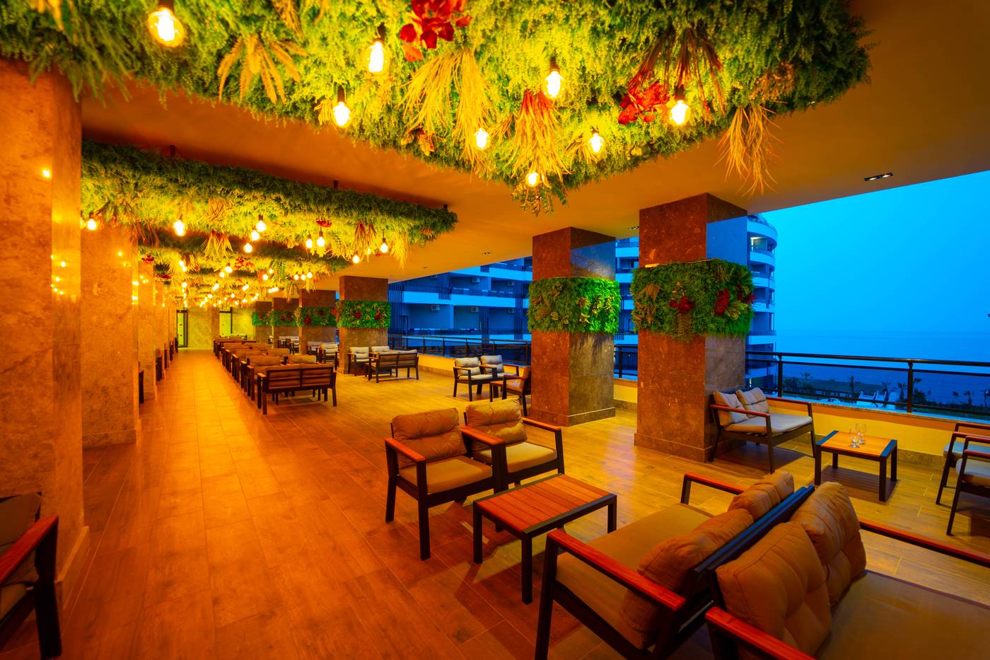 Nox-Inn-Deluxe-Hotel-Terrace-43