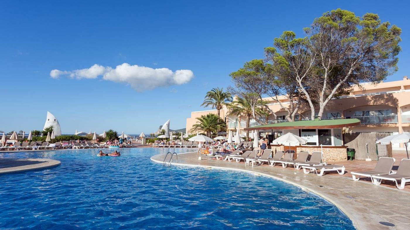 Sirenis Seaview Country Club San Antonio Bay Ibiza On The Beach