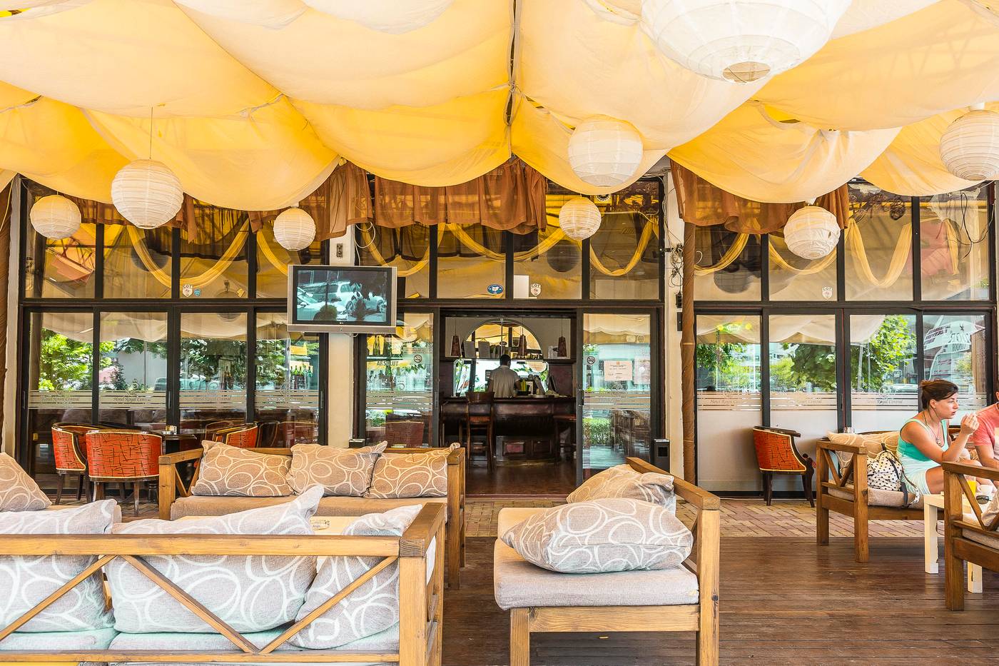 Mpm-Royal-Central-Bar-22