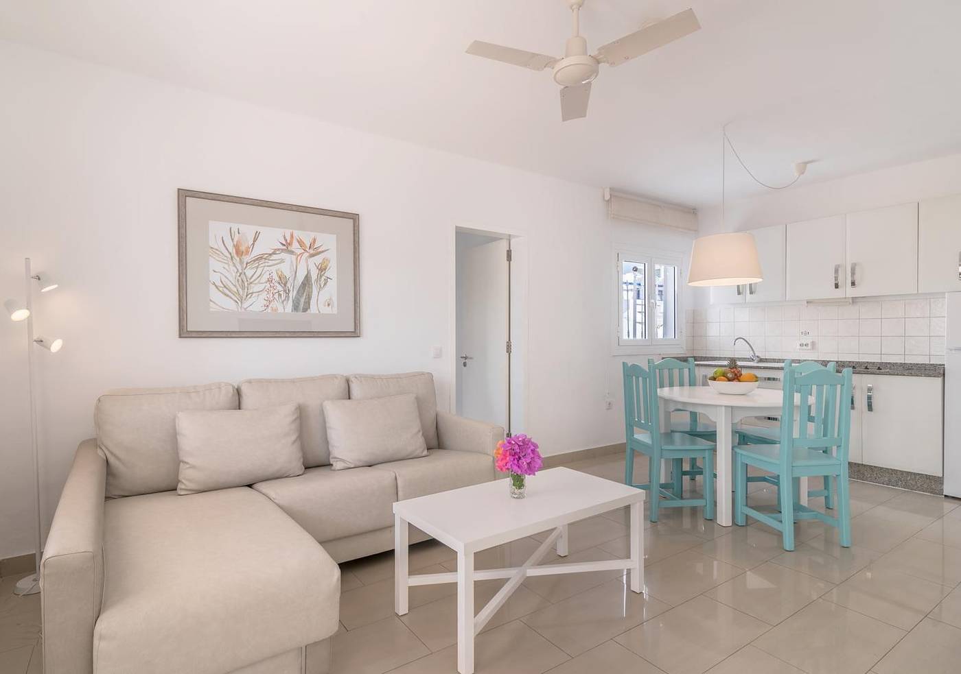 Parque-Tropical-Apartments-Room-15