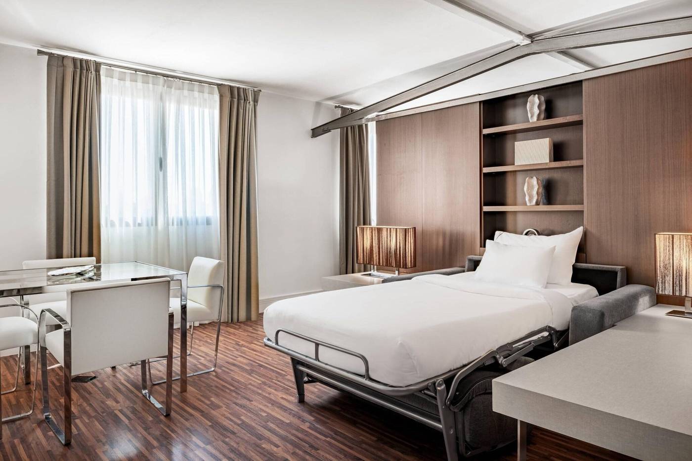 AC-Hotel-Palacio-del-Retiro-Autograph-Collection-Room-31