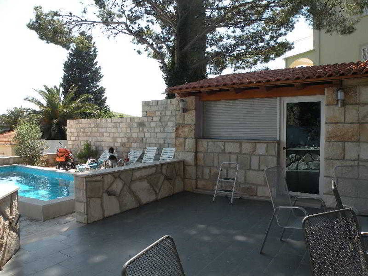 Villa-Avantgarde-BandB-Terrace-8