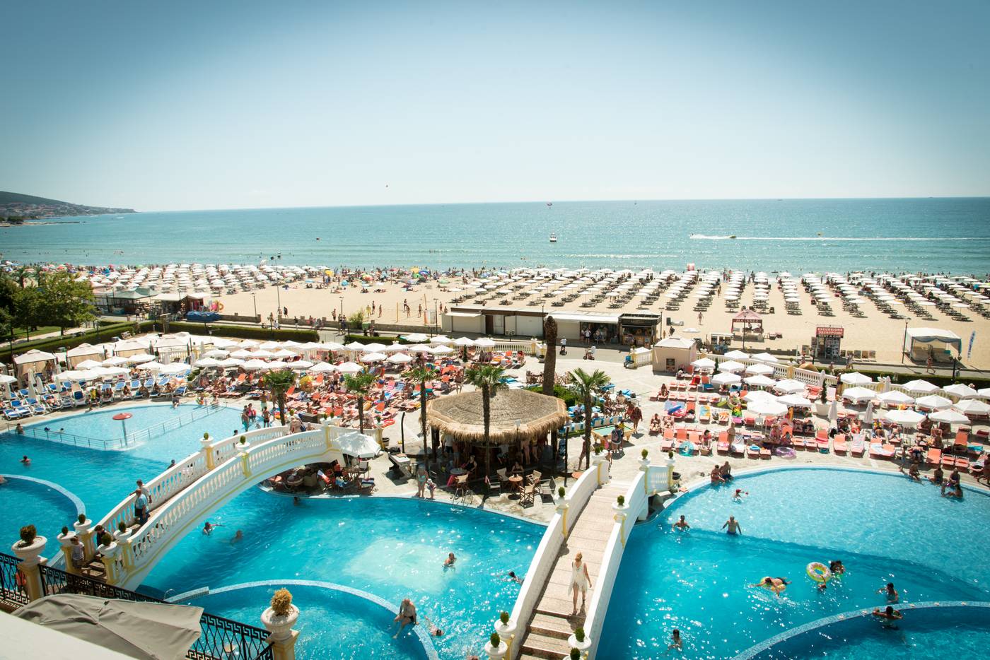 Imperial-Palace-Pool-67